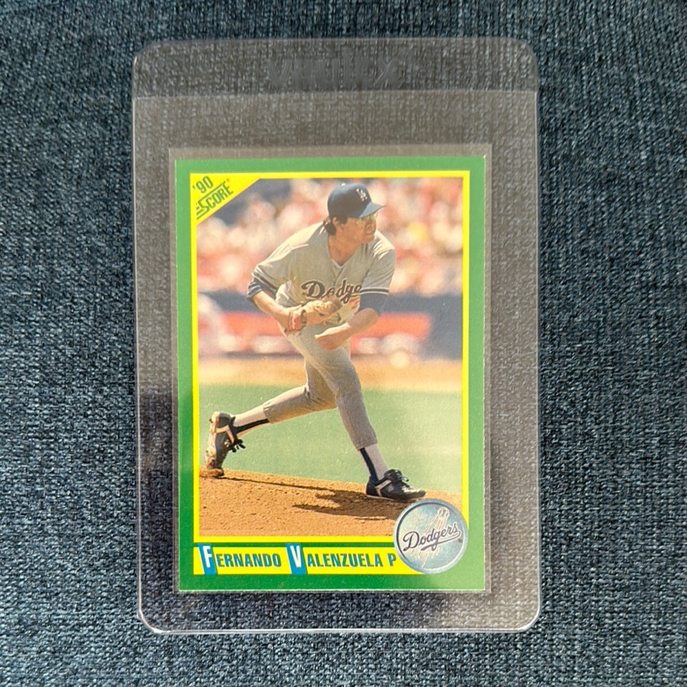 1990 Fernando Valenzuela Los Angeles Dodgers Baseball Card